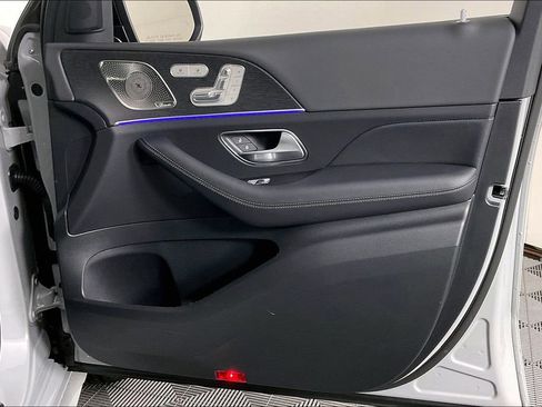 Used 2026 Mercedes-Benz GLS 450 4MATIC image 16