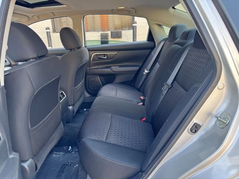 Used 2018 Nissan Altima 2.5 SV w/ 2.5 SV Technology Package FWD image 39