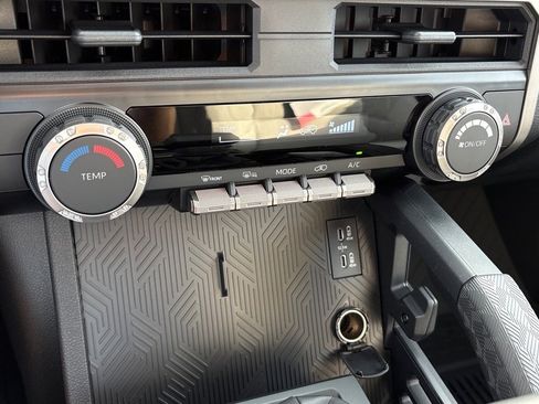 New 2025 Toyota 4Runner SR5 image 15