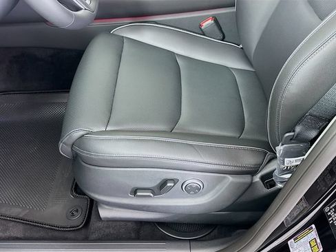 New 2026 Genesis GV70 2.5T Advanced AWD/4WD image 21