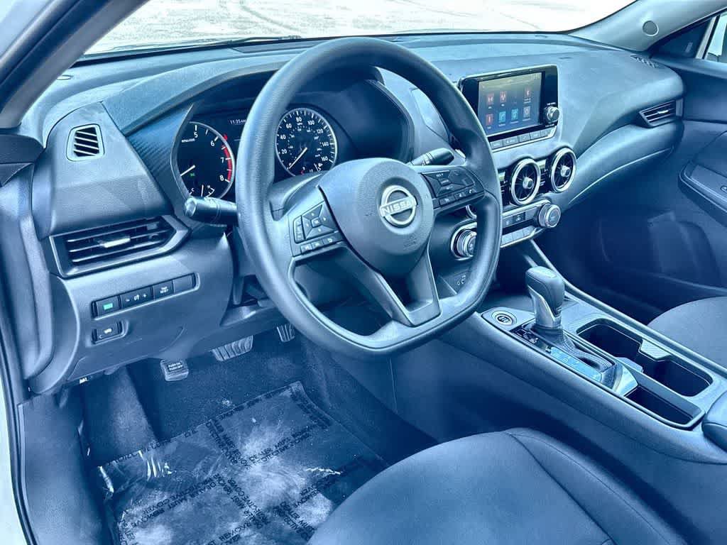 Used 2025 Nissan Sentra S FWD image 13
