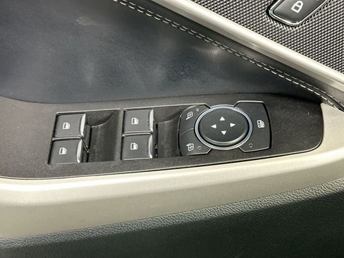 Used 2021 Ford Explorer XLT w/ Equipment Group 202A image 16