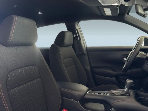 Certified 2024 Honda HR-V Sport image 27