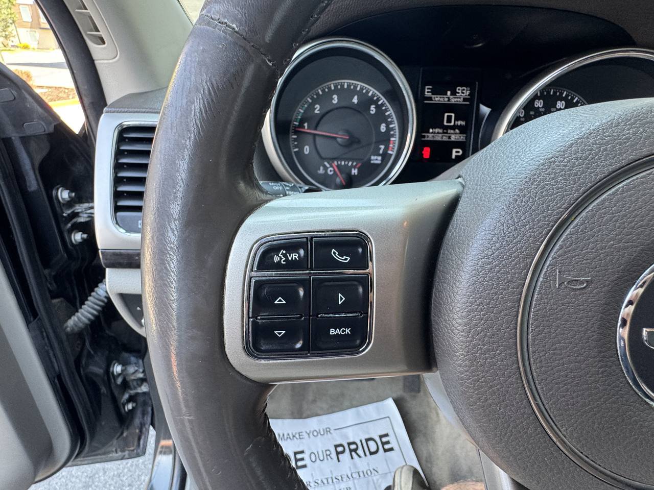 Used 2012 Jeep Grand Cherokee Laredo AWD/4WD image 18