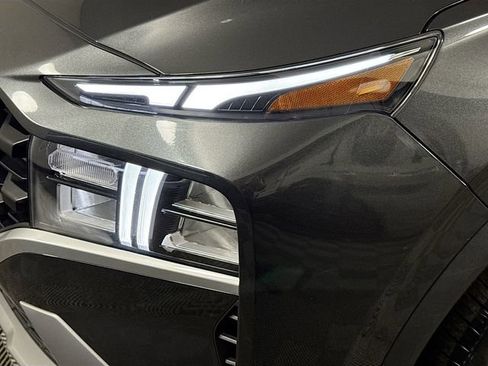 Used 2023 Hyundai Santa Fe SEL image 3