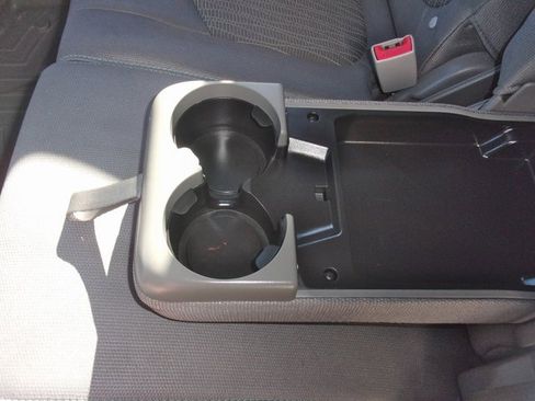 Used 2017 Chevrolet Traverse LT image 23