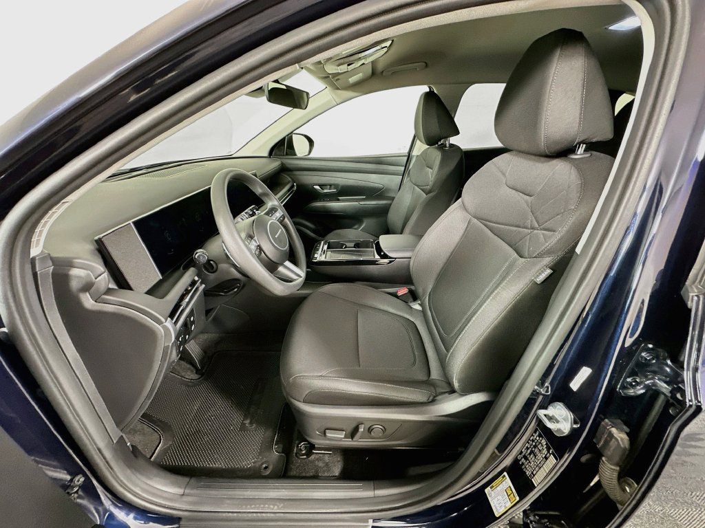 Certified 2025 Hyundai Tucson Blue AWD/4WD image 20