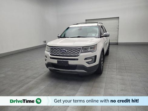 Used 2017 Ford Explorer Platinum image 1