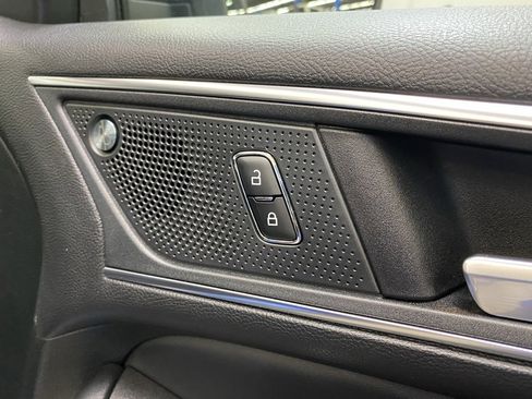 Used 2023 Ford Edge Titanium image 38