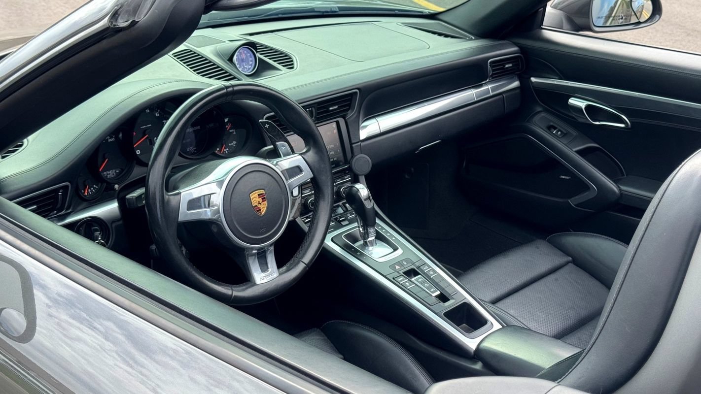 Used 2016 Porsche 911 Carrera RWD image 26