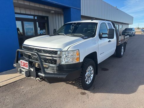 Used 2011 Chevrolet Silverado 3500 LT image 2