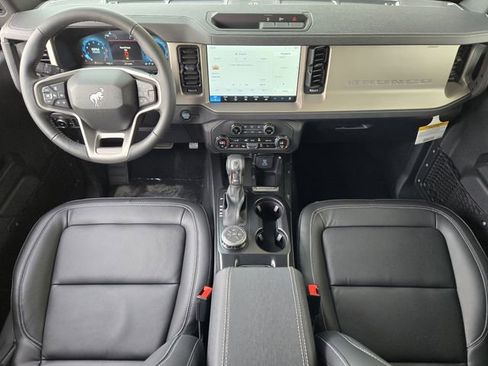 New 2025 Ford Bronco Outer Banks AWD/4WD image 19