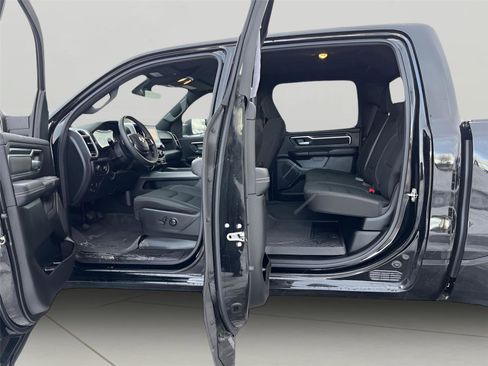 Used 2025 RAM 1500 Big Horn image 36