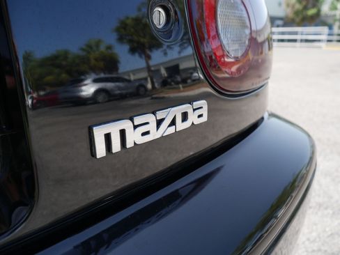 Used 1997 MAZDA MX-5 Miata RWD image 56