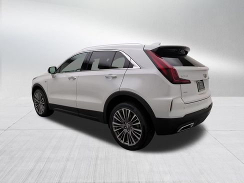 Used 2024 Cadillac XT4 Premium Luxury AWD/4WD image 7