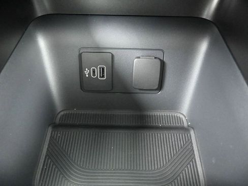 New 2026 Ford Explorer Active w/ Active Comfort Package RWD image 29