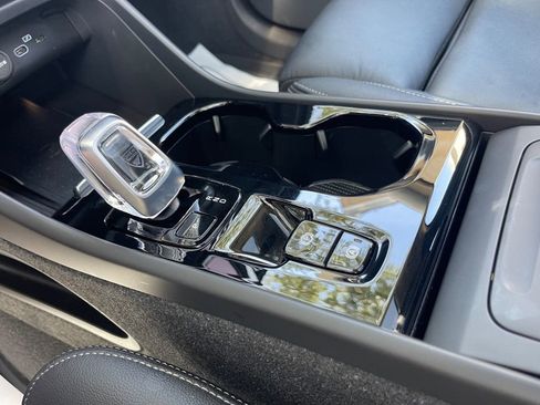 Used 2023 Volvo XC40 B5 Plus w/ Driver Assist Package image 15