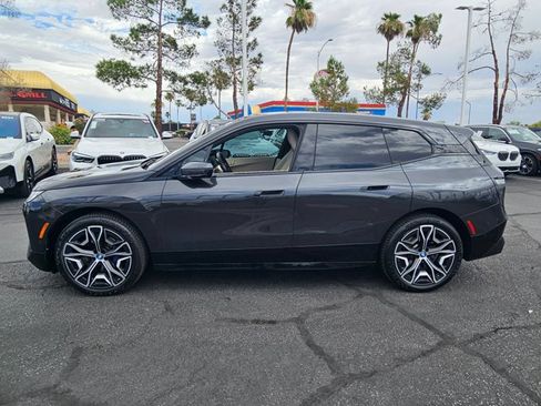 Used 2024 BMW iX xDrive50 w/ Sport Package AWD/4WD image 9