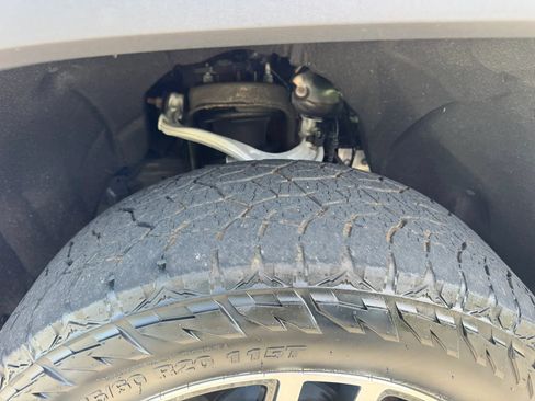 Used 2020 GMC Sierra 1500 AT4 w/ AT4 Premium Package AWD/4WD image 10