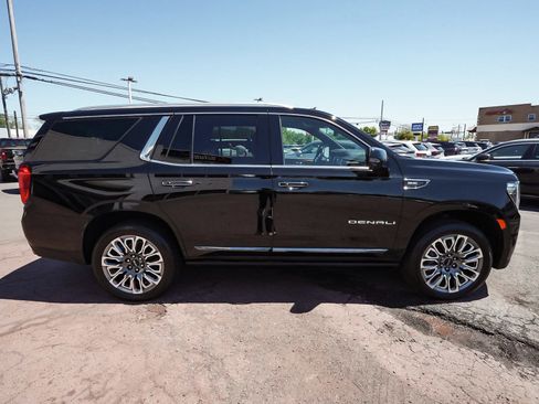 Used 2023 GMC Yukon Denali Ultimate AWD/4WD image 57