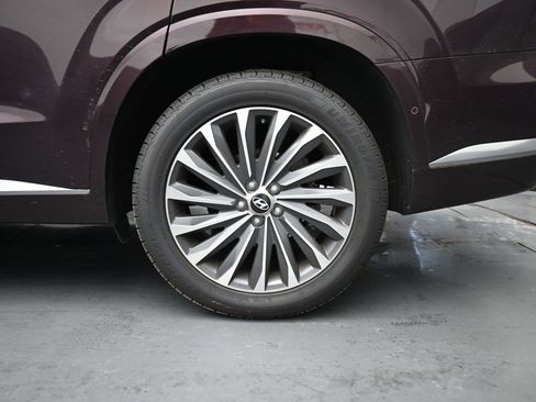 Used 2024 Hyundai Palisade Calligraphy image 13