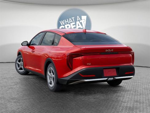 New 2025 Kia K4 LXS image 4