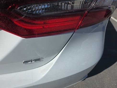 Used 2024 Toyota Camry SE image 10