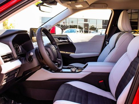 New 2025 Mitsubishi Outlander SE AWD/4WD image 31