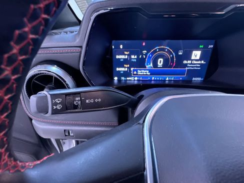 Used 2024 Chevrolet Colorado Z71 w/ Z71 Convenience Package 2 image 18