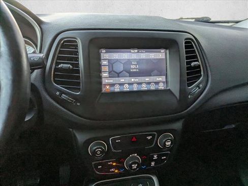 Used 2018 Jeep Compass Latitude w/ Popular Equipment Group image 14