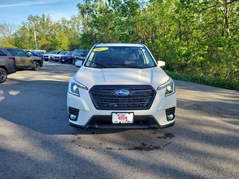 Certified 2023 Subaru Forester Premium AWD/4WD image 8