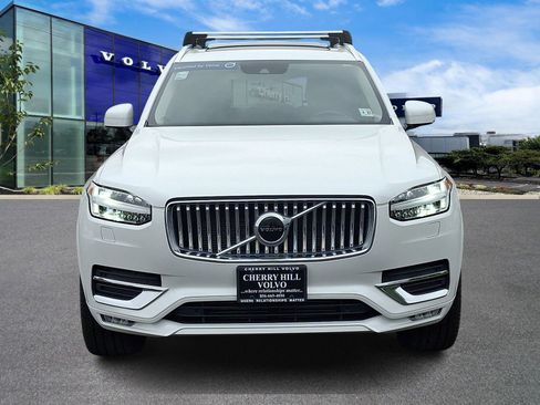 Certified 2022 Volvo XC90 T6 Inscription w/ Climate Package image 2