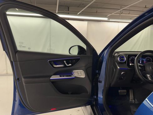 Certified 2023 Mercedes-Benz GLC 300 4MATIC image 5