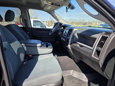 Used 2018 RAM 1500 Express w/ Black Ram 1500 Express Group image 13