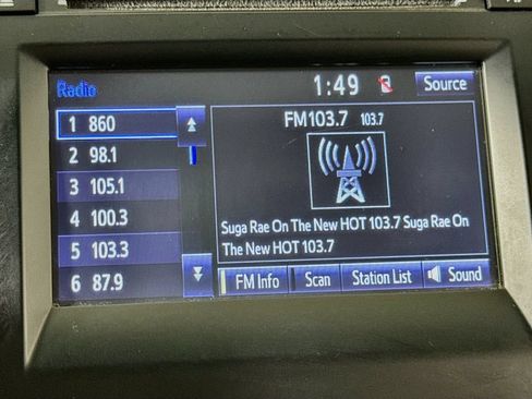 Used 2017 Toyota Camry LE FWD image 15