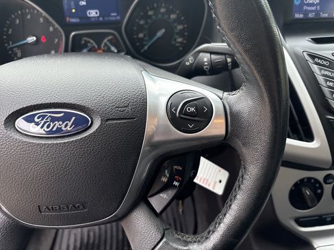 Used 2013 Ford Focus SE FWD image 20