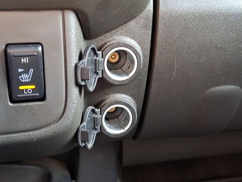 Used 2015 Nissan Frontier PRO-4X w/ Pro-4x Luxury Package image 26