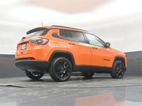New 2026 Jeep Compass Latitude image 39