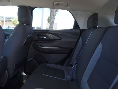 Used 2023 Chevrolet TrailBlazer LT w/ LPO, Blackout Package FWD image 14