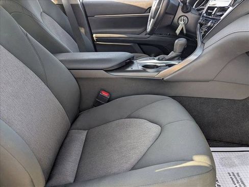 Used 2024 Toyota Camry LE image 19