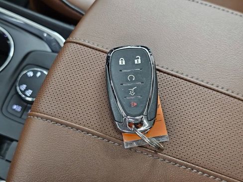 Used 2018 Chevrolet Traverse High Country w/ LPO, 'HIT The Road' Package image 42