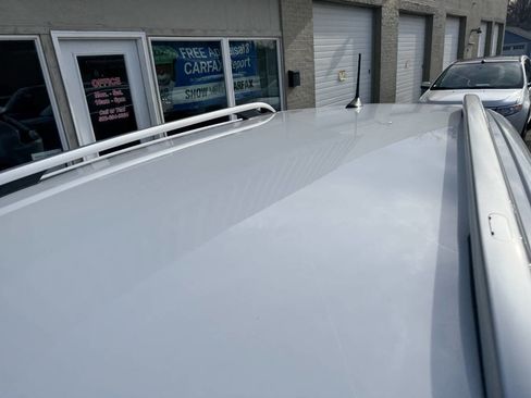 Used 2019 Jeep Cherokee Latitude w/ Cold Weather Group image 12