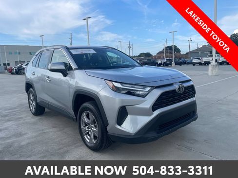 Certified 2025 Toyota RAV4 XLE FWD image 8