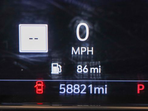 Used 2023 GMC Sierra 2500 Denali w/ Denali Black Diamond Edition image 18