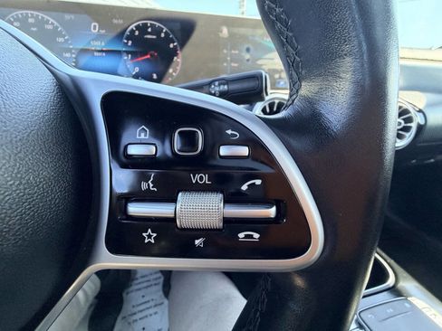 Used 2020 Mercedes-Benz A 220 4MATIC image 5