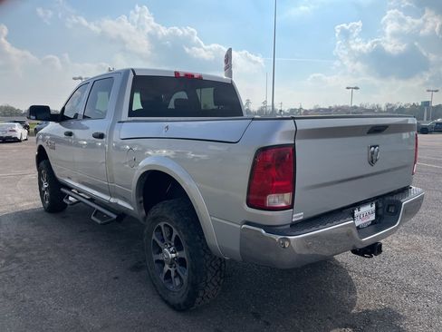 Used 2018 RAM 2500 Tradesman w/ Chrome Appearance Group image 5