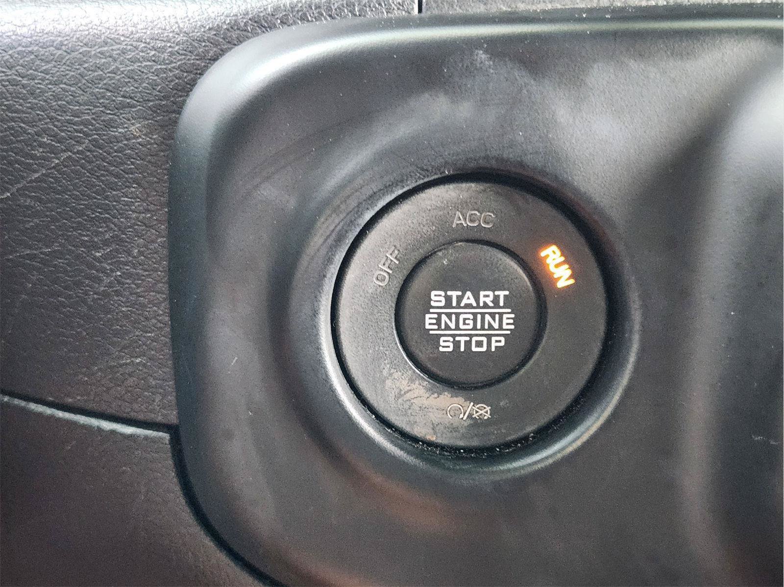 Used 2021 Jeep Wrangler Unlimited Sahara AWD/4WD image 23