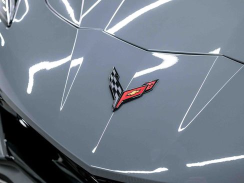 Used 2024 Chevrolet Corvette Stingray Preferred Cpe w/ Z51 Performance Package RWD image 14