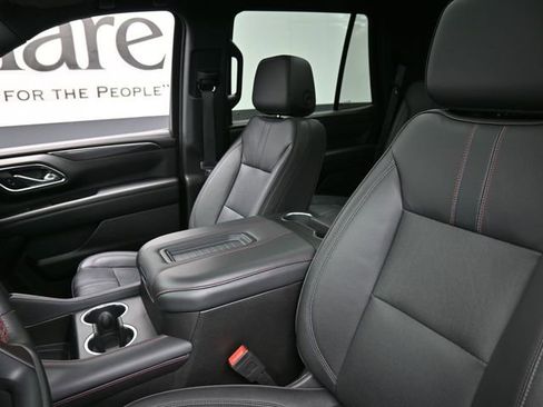 Used 2024 Chevrolet Tahoe RST w/ Luxury Package AWD/4WD image 16