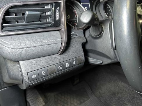 Used 2023 Toyota Camry SE w/ Cold Weather Package image 24